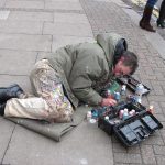 1024px-ben_wilson_chewing_gum_artist_at_work